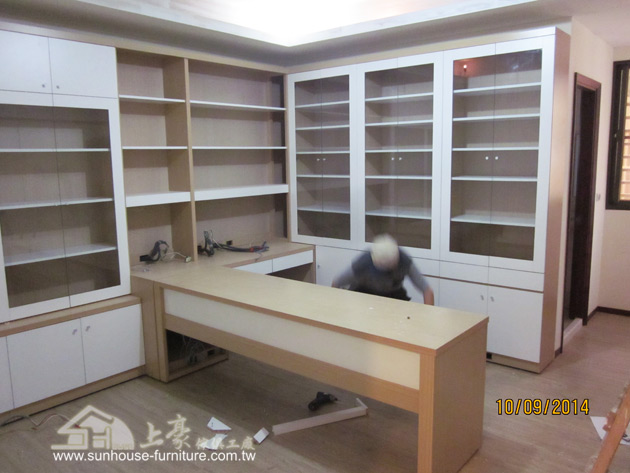 1408-1樂安2街黃小姐訂製書櫃牆+書桌