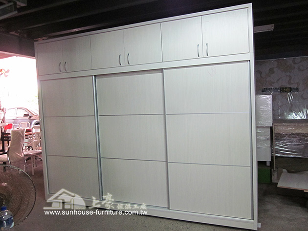 1708-2安南區陳先生訂製10尺衣櫃