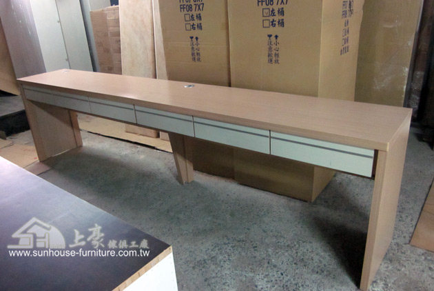 1403二王路廖先生訂製8尺書桌